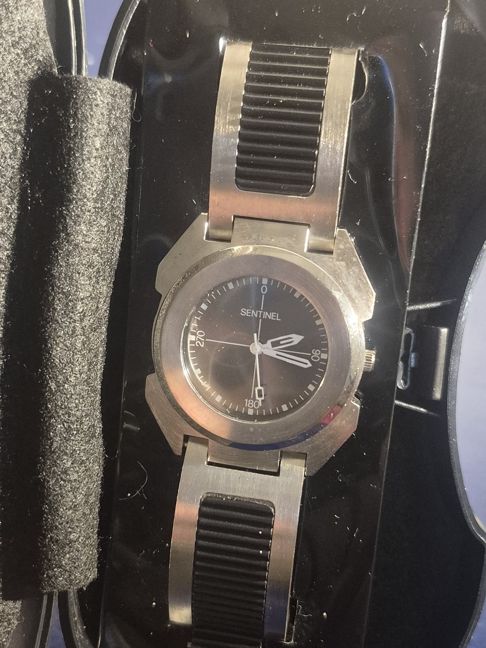 Stainless Steel Black Dial Men's Watch Sentinel Need Batteries